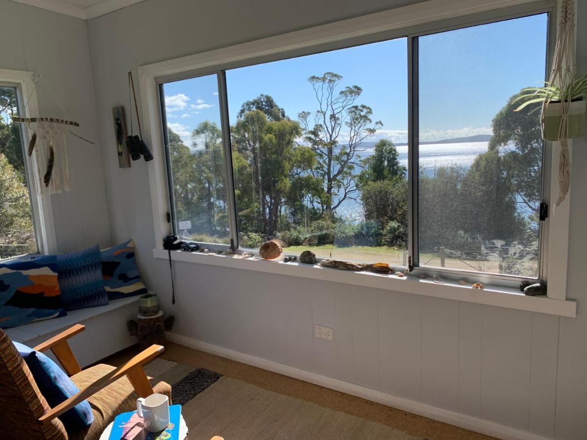 Wylah For A Peaceful Bruny Island Escape With Water Views, Fireplace & Wallabies * Simpsons Bay