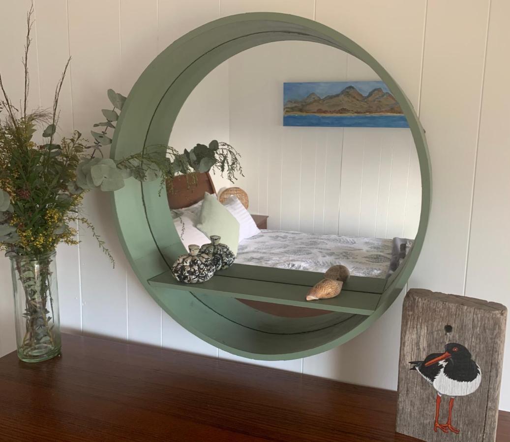 Wylah For A Peaceful Bruny Island Escape With Water Views, Fireplace & Wallabies * Simpsons Bay