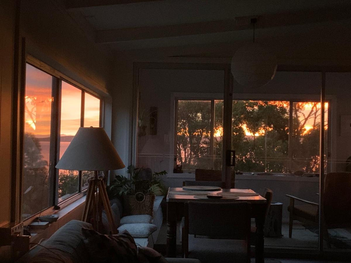Wylah For A Peaceful Bruny Island Escape With Water Views, Fireplace & Wallabies * Simpsons Bay