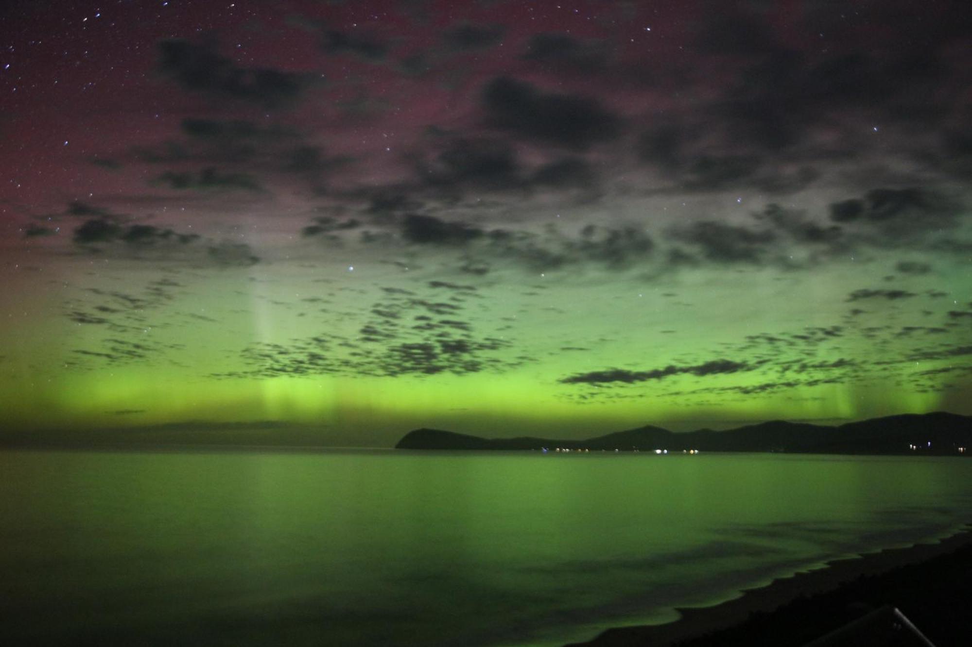Wylah For A Peaceful Bruny Island Escape With Water Views, Fireplace & Wallabies * Simpsons Bay