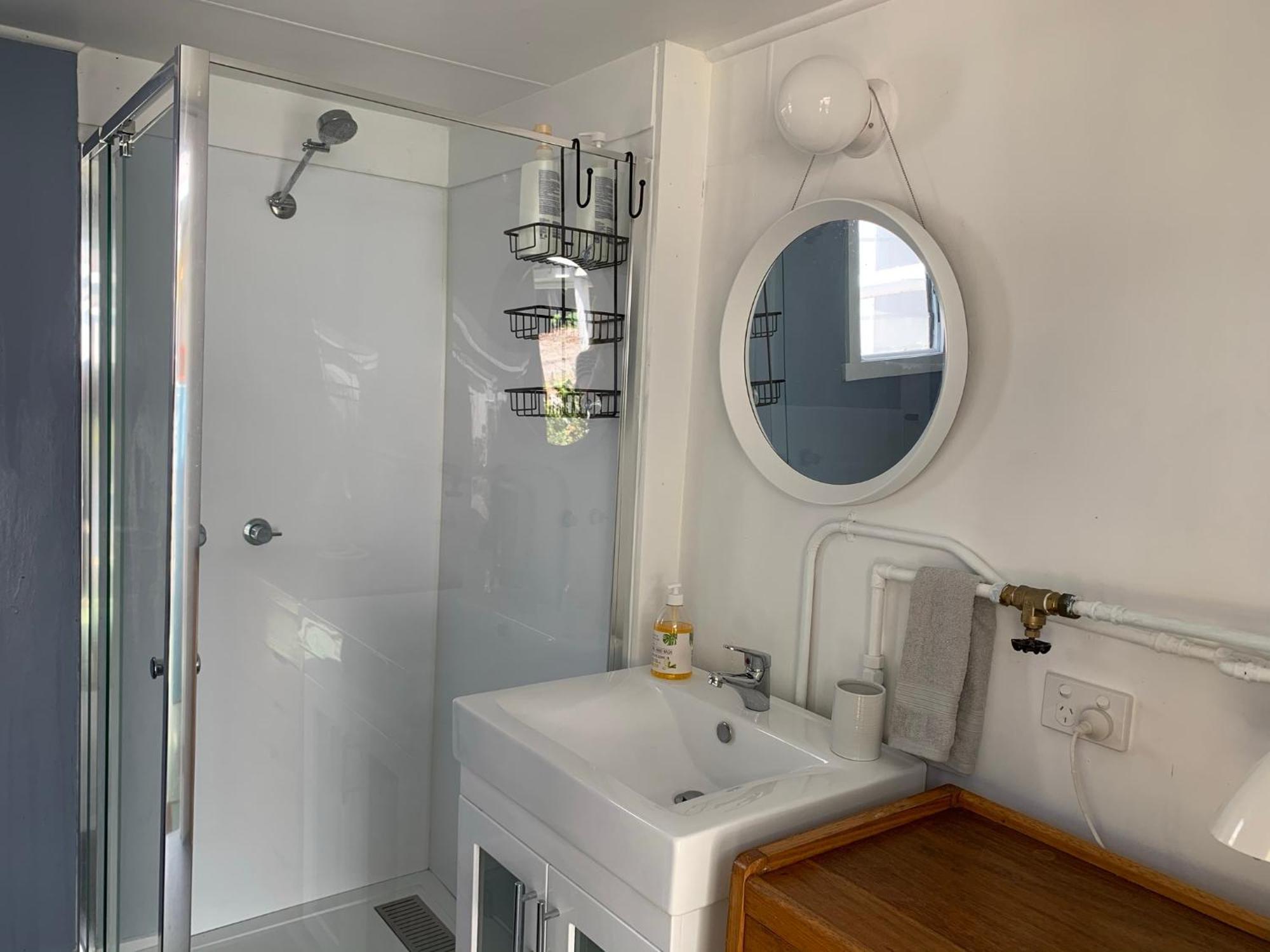 Wylah For A Peaceful Bruny Island Escape With Water Views, Fireplace & Wallabies Holiday home